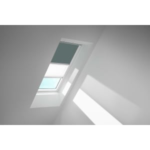VELUX Dachfenster Rollo Verdunkelungsrollo Duo DFD C02 4581SWL blaugrau/weiß, Schiene weiß 55x78cm
