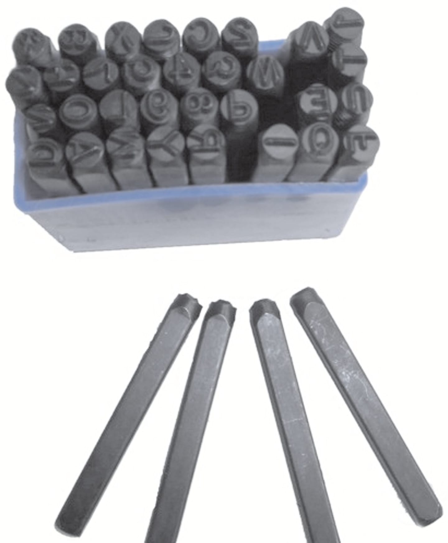 TRAILER POOL Schlagstempelsatz 36-teilig, A – Z und 0 – 9, 4 mm hoch, 001 010 910