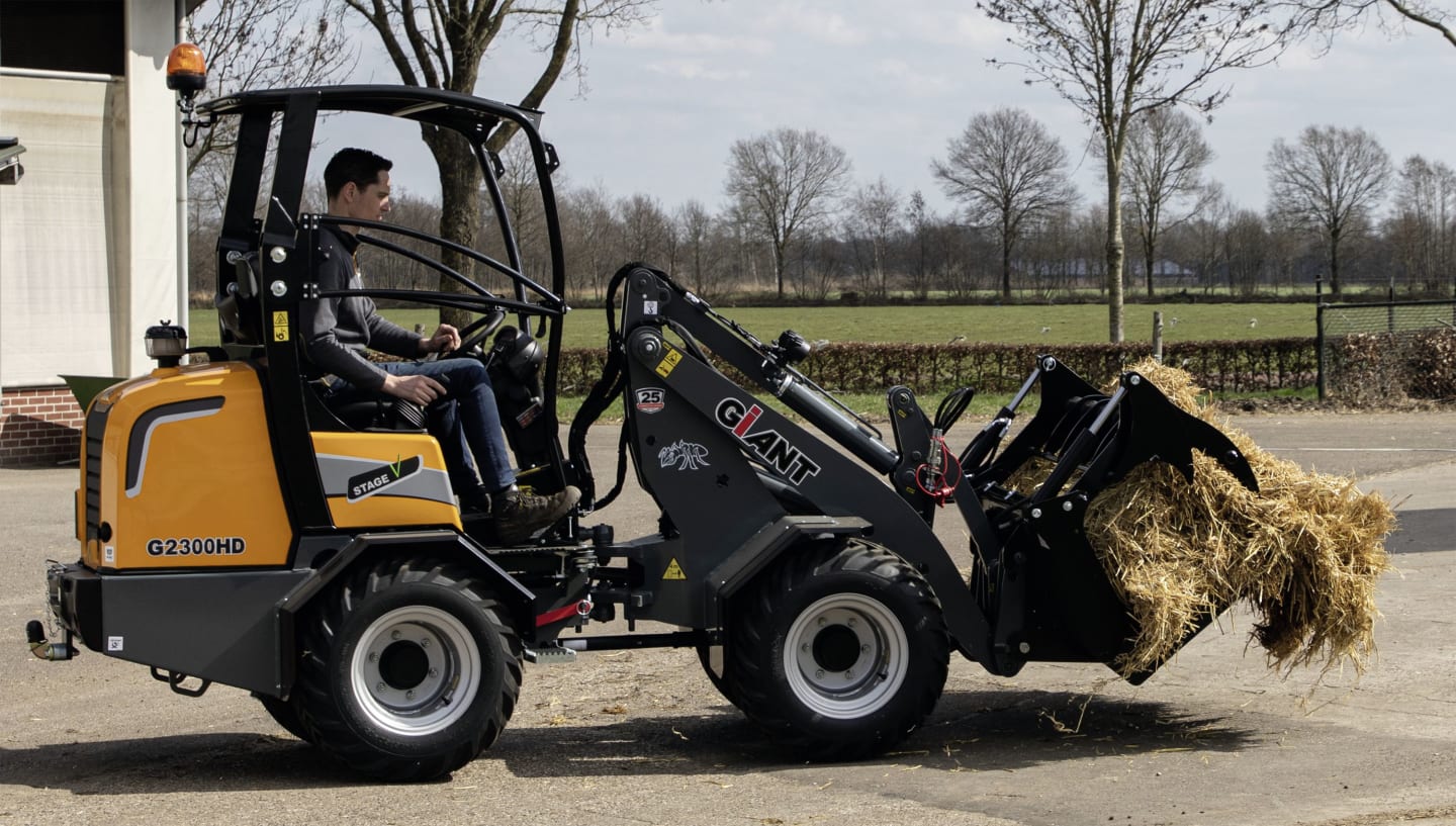 GIANT® Radlader "Giant G2300 HD" Hubhöhe 2.825 mm, Hubkraft 1.650 kg