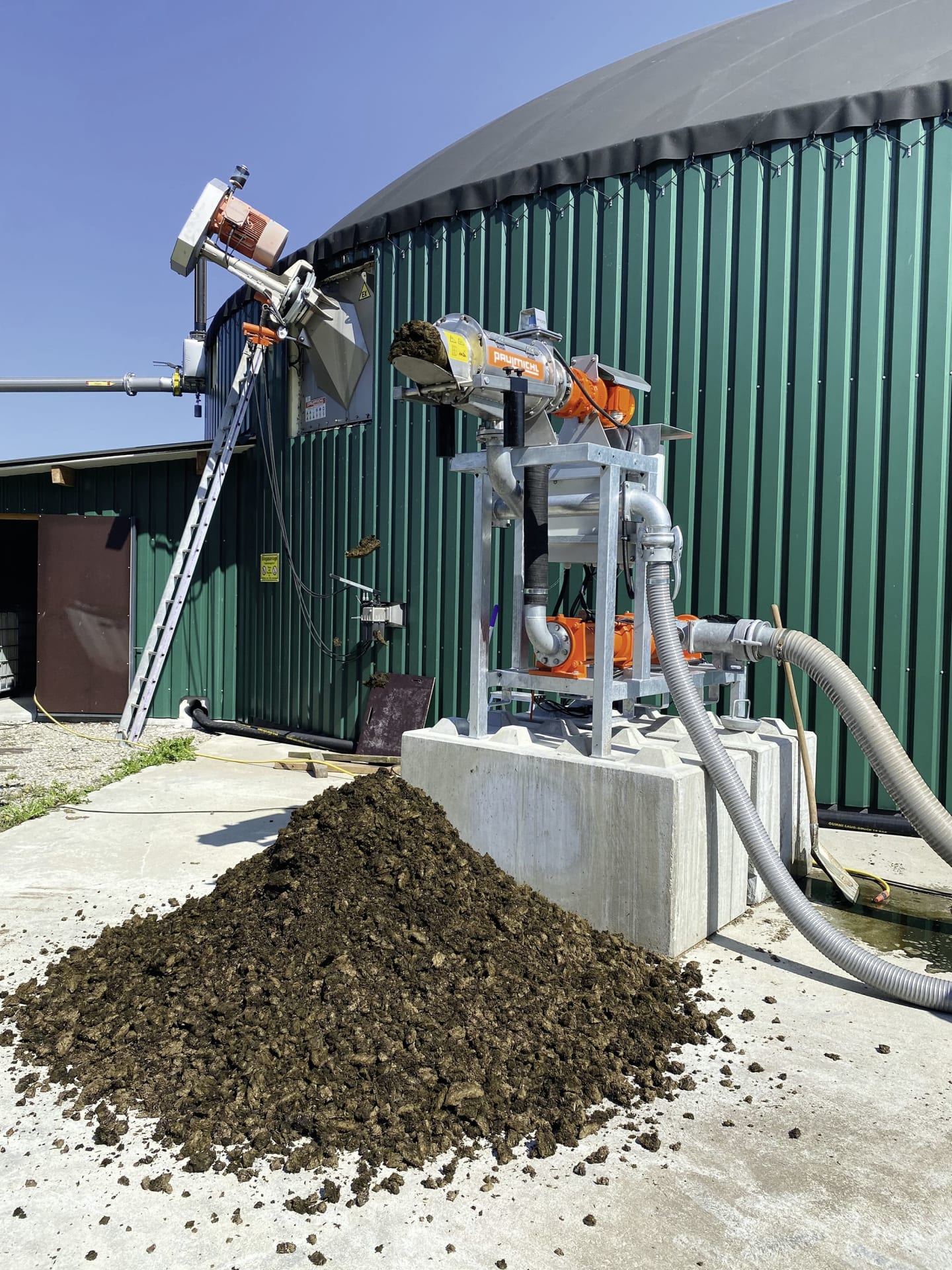 Paulmichl Gülleseparator "PM200" mit Beschickungspumpe