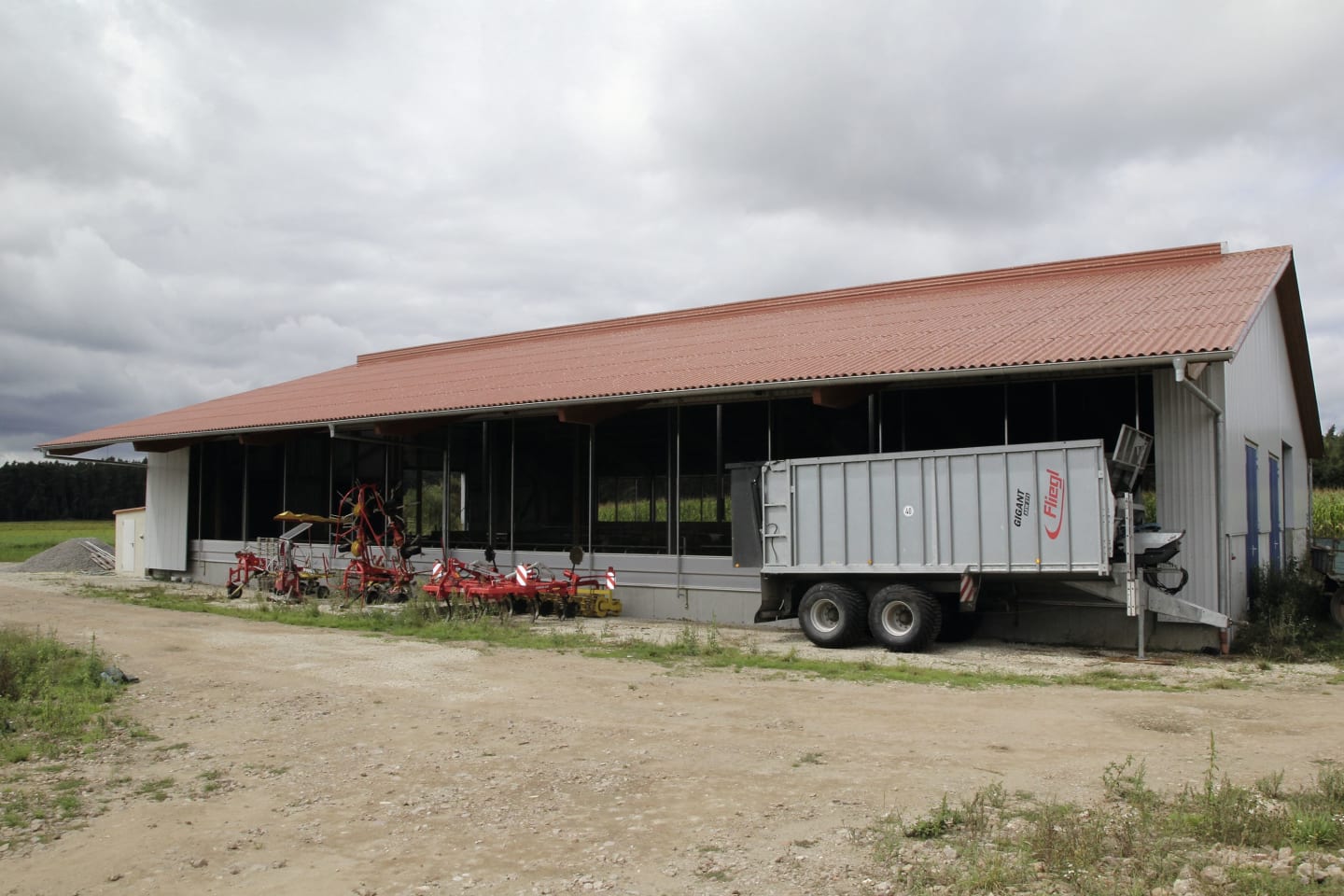 Bullenstall, Gebäudehülle/komplett schlüsselfertig