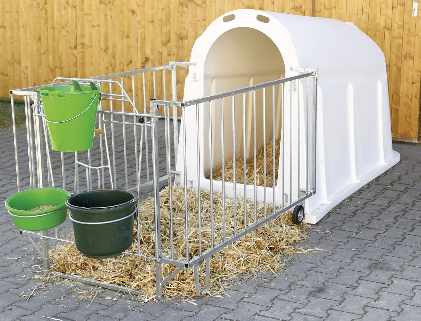 KERBL Kälberiglu "CalfHouse PE UV+" für 1 Kalb, mit Umzäunung