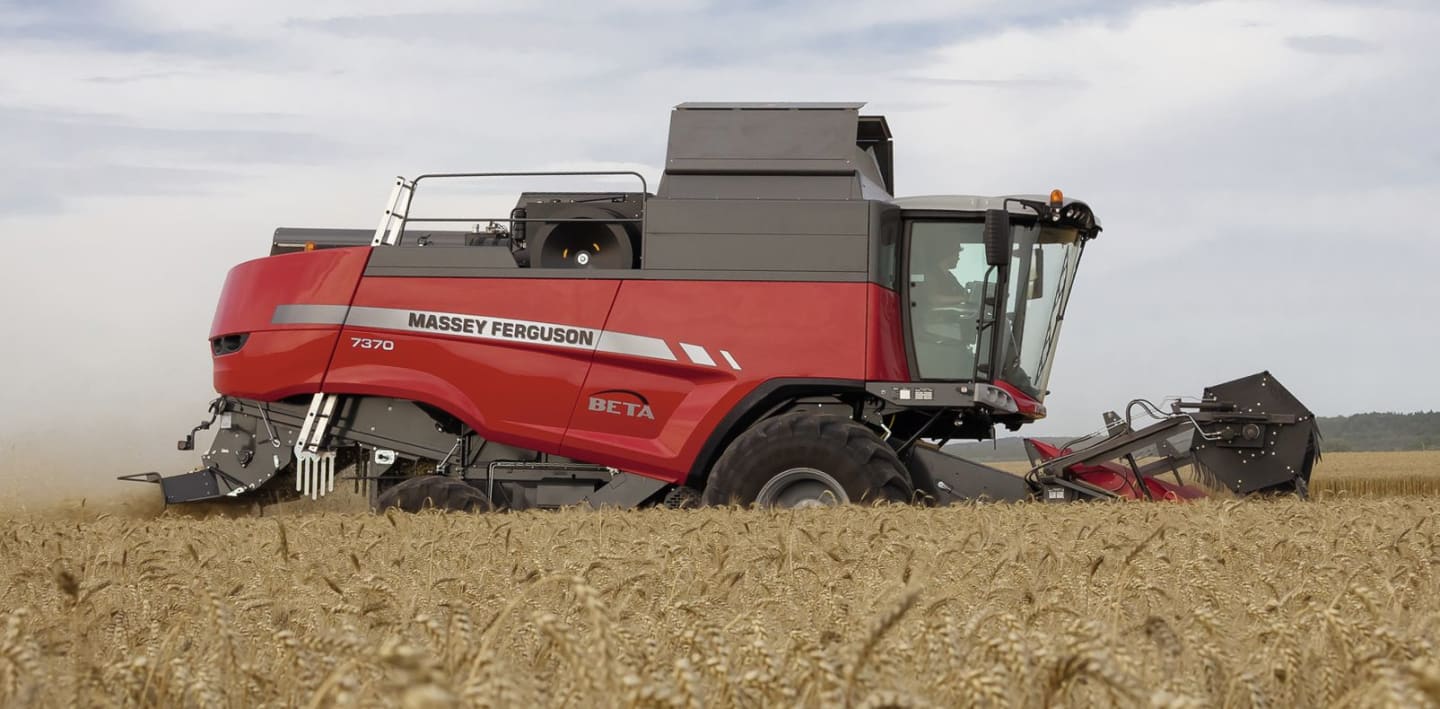Massey Ferguson Mähdrescher "MF Beta 7370 ParaLevel" 265 kW (360 PS)