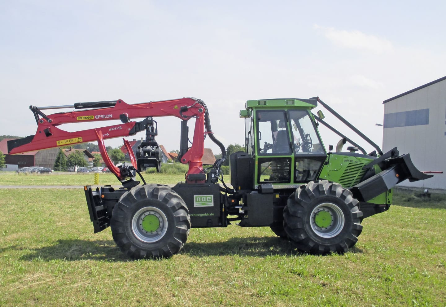 Noe Forsttraktor "NF 170-4R" 4-Rad