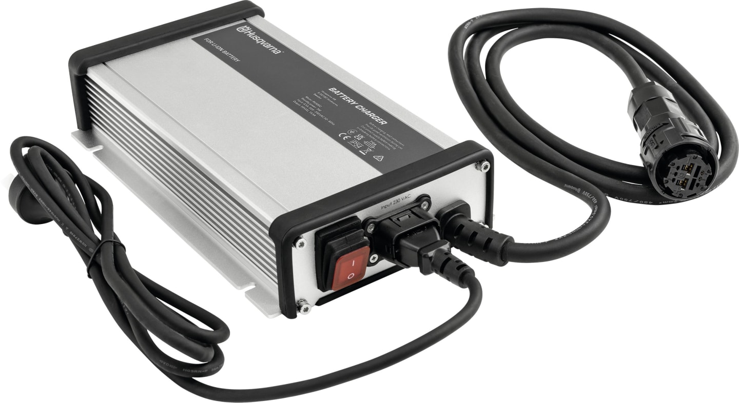 Husqvarna® Batterieladegerät "PS900C" 900 W, für Aufsitzmäher R 200iX, 5388998-01