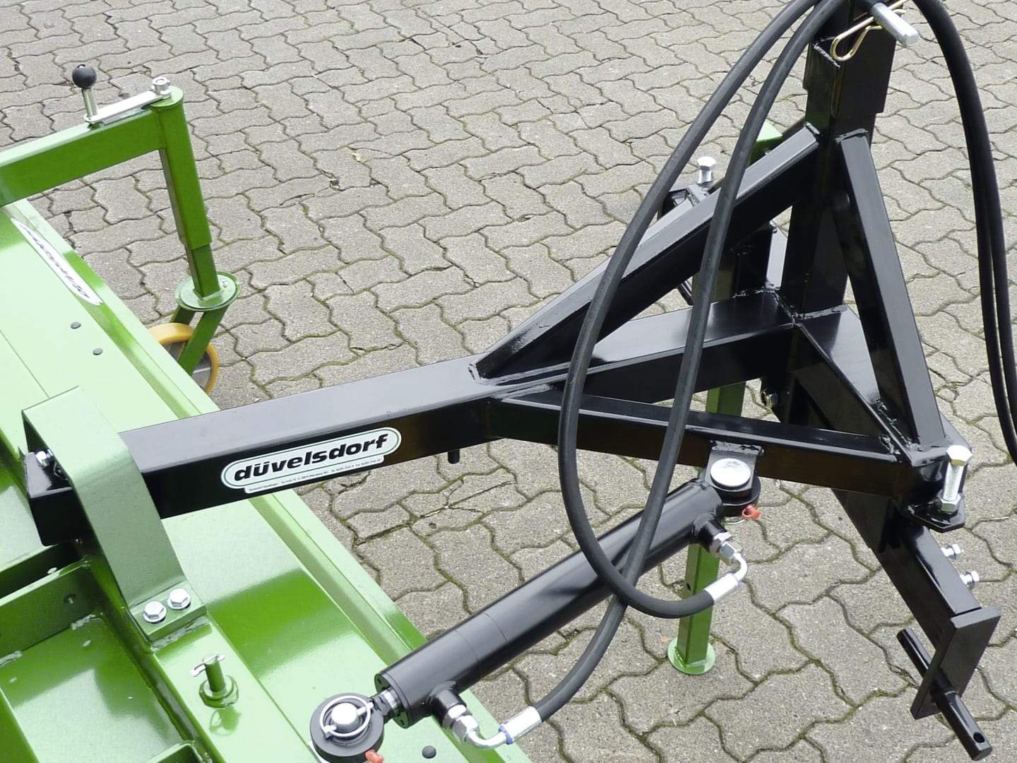 Düvelsdorf Umbausatz hydraulischer Schrägsteller für Kehrmaschine DKW, Stratos, 4550050