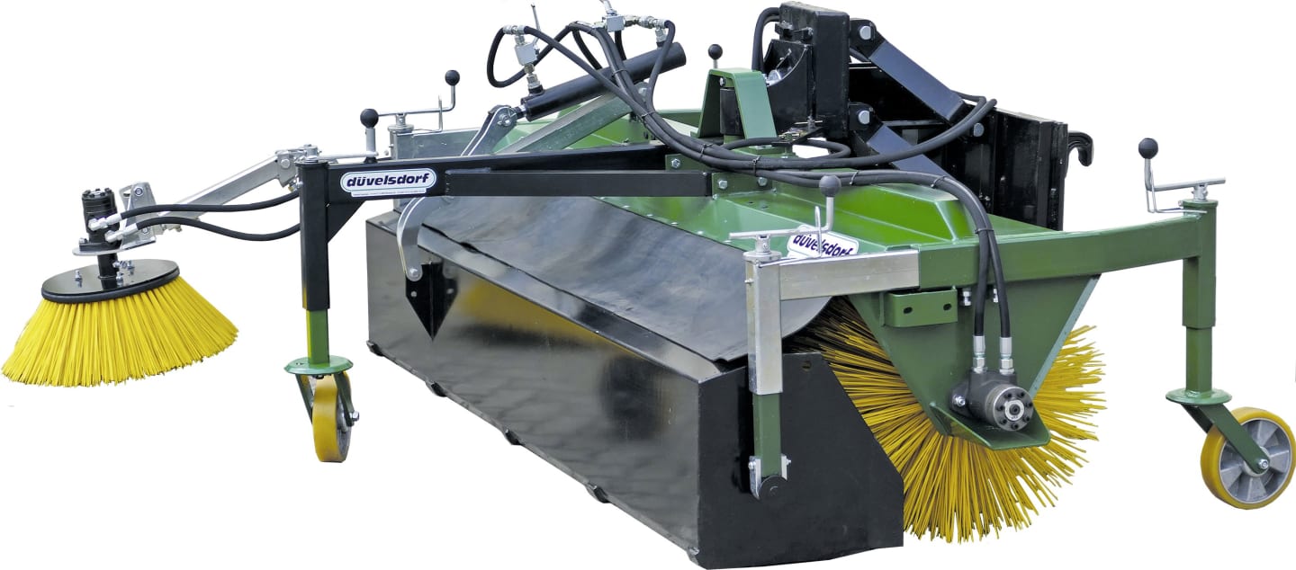 Düvelsdorf Kehrmaschine "Stratos Euro" Euro-Aufnahme