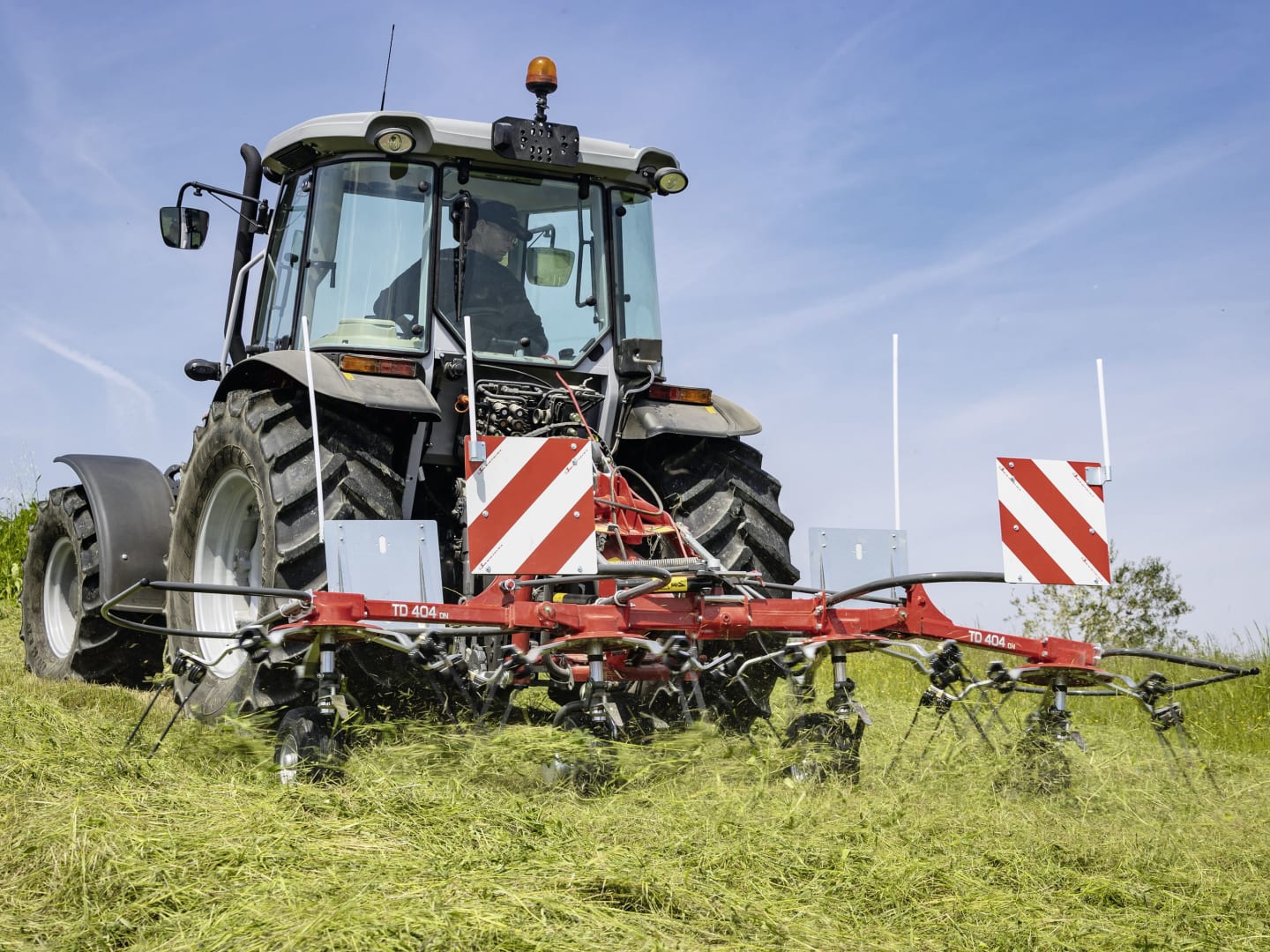 Massey Ferguson Heuwender "MF TD DN" Dreipunktanbau Kat. 1; Dreipunktanbau Kat. 2 Alpin