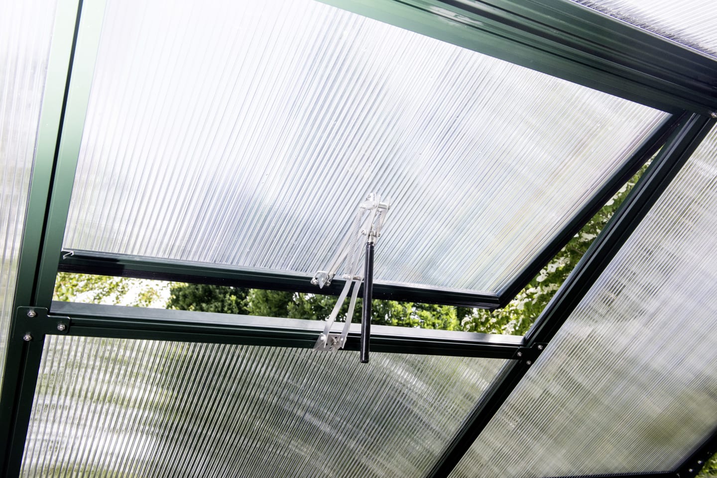 KGT Dachfenster inklusive automatischen Fensterheber