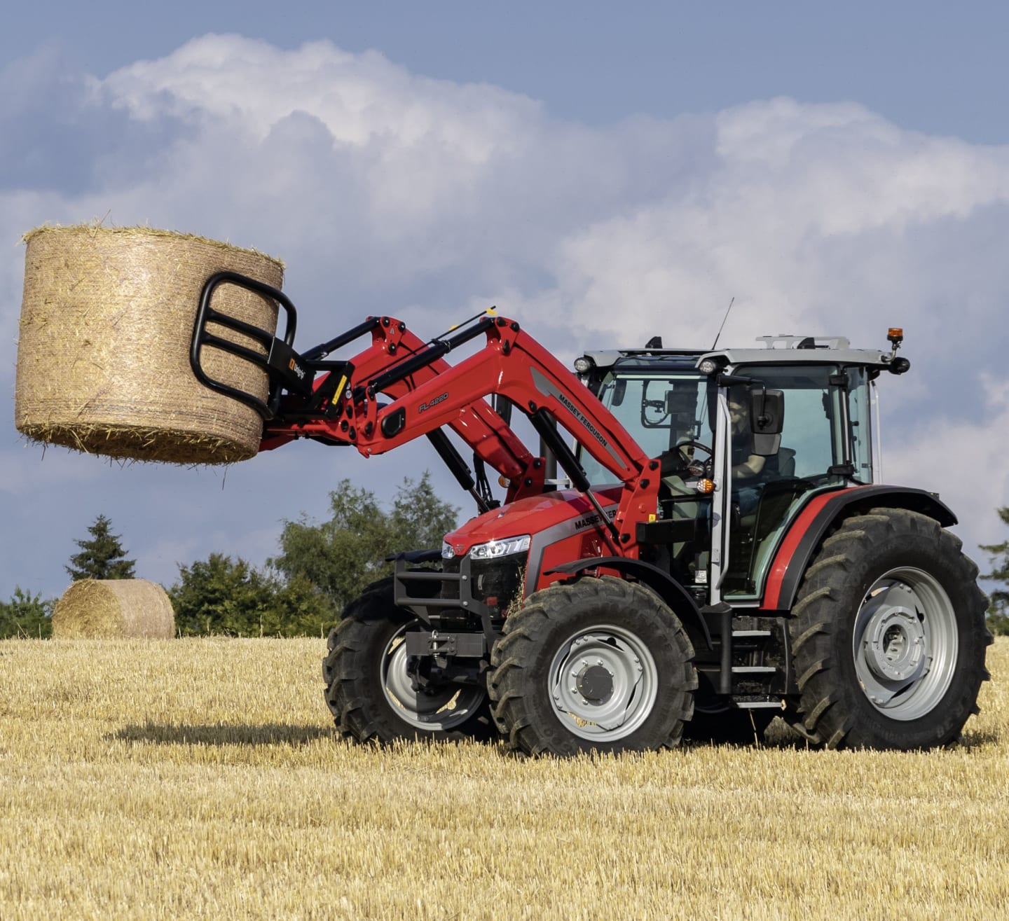 Massey Ferguson Traktor "MF 5M.115" 85 kW (115 PS) bei 2.000 min⁻¹ inkl. Frontlader "MF FL.4018"