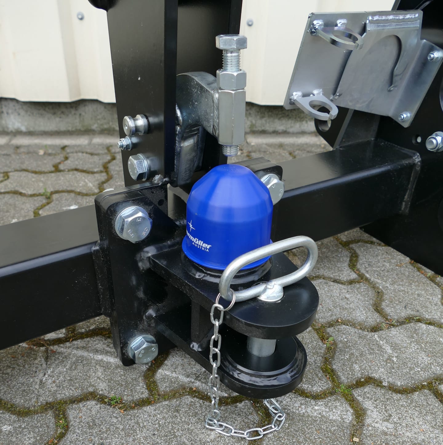 Düvelsdorf Anbausatz Zugöse und Kugelkupplung "K80" für Euroadapter für Dreipunktanbau Kat. 2/Kat. 3, 3519295