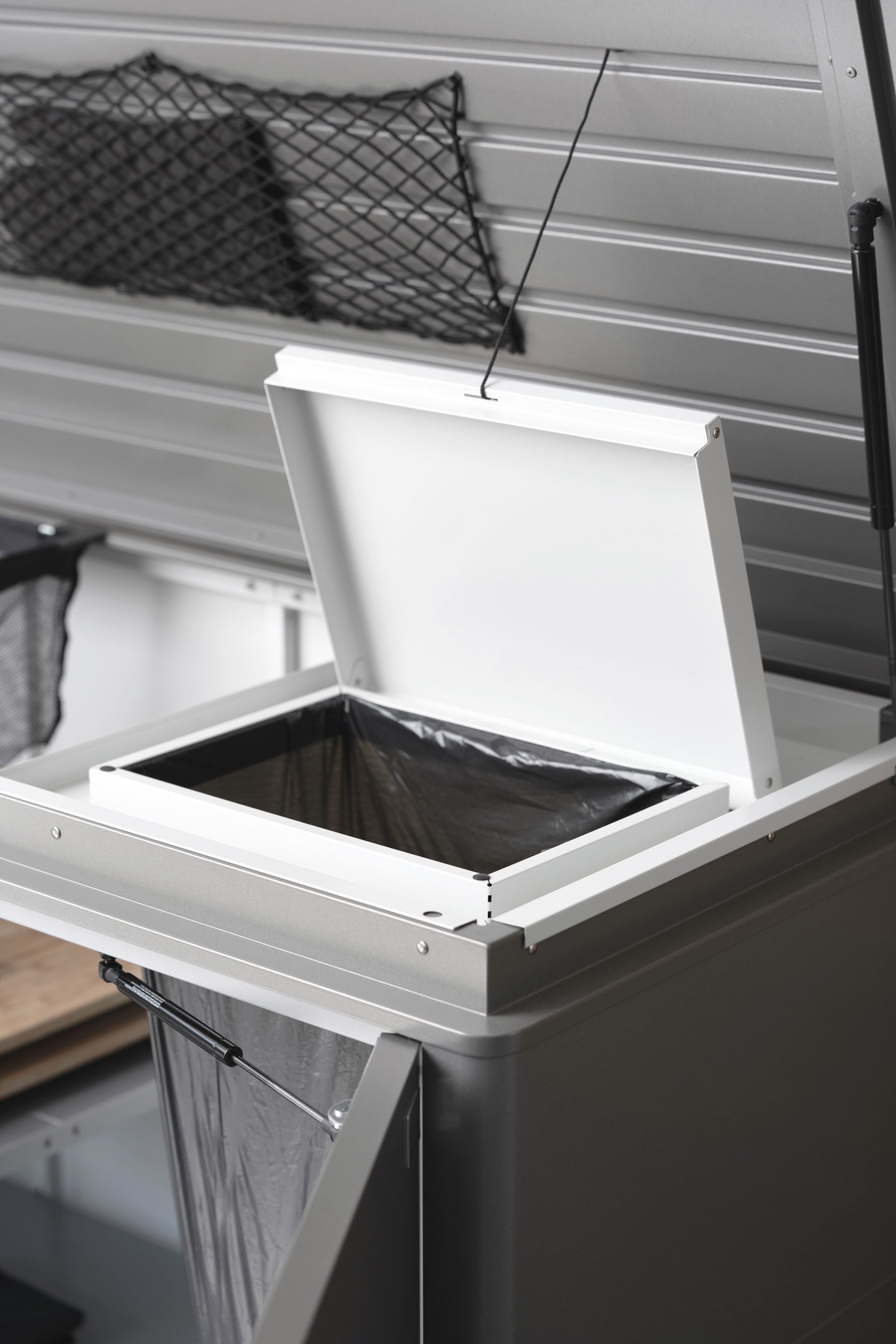 biohort® Müllsackhalterung für Aufbewahrungsschrank HighBoard