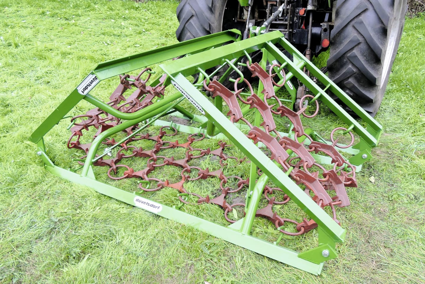 Düvelsdorf Wiesenegge 4,00 m, 3 Reihen, mechanisch klappbar, 2517400