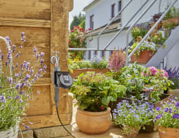 Lifestyle: GARDENA Bewässerungscomputer Bewässerungssteuerung Flex 0,5 bis 12 bar