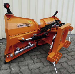 Produktbild: Düvelsdorf Schneepflug Kommunal in Orange mit Hydraulikschläuchen und Warnleuchten
