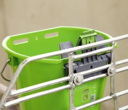 Produktbild: KERBL Auswurfsicherung Bucket Guard für Kälbertränkeeimer, mit Eimerhalter, 3 St.