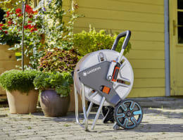 Lifestyle: GARDENA Schlauchwagen CleverRoll M Metall für Gartenschlauch, Wasserschlauch