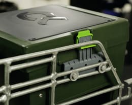 Produktbild: KERBL Futterbox 20 l, 380 x 730 x 300 mm, für Kälberiglus, Rauh- und Kraftfutter