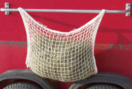 Produktbild: KERBL Heunetz 90 x 60 cm 4 kg, für Ponys und Anhänger, Maschenweite 30 x 30 mm, zum Aufhängen, 321999