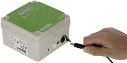 Produktbild: KERBL Anschlusskabel für Betrieb der automatischen Hühnerklappe mit 12 V-Batterie