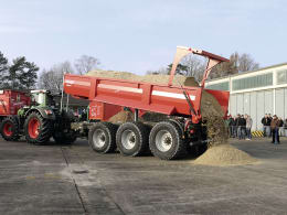 Lifestyle: Krampe Wannenkipper Erdbaumulde SK 800 Nutzlast 30 t, Transportvolumen 17,7 m³ Wassermaß, 23,0 m³ SAE 221