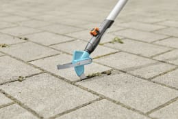 Lifestyle: GARDENA combisystem 2in1 Fugenkratzer Fugenkratzer