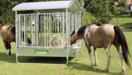 Lifestyle: KERBL Heuraufe 2,12 x 2,50 x 2,12 m, 12 Fressplätze, für Pferde, Rund-/Rechteckballen bis 1,80 m
