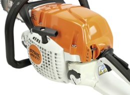 Produktbild: STIHL Benzin-Kettensäge MS 271 in Orange-Weiß mit schwarzen Griffen