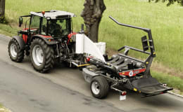 Lifestyle: Massey Ferguson Traktor MF 4700 M