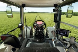 Lifestyle: Massey Ferguson Traktor MF 8S