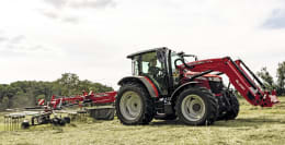 Lifestyle: Massey Ferguson Traktor MF 5700 M