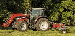 Lifestyle: Massey Ferguson Traktor MF 5700 M