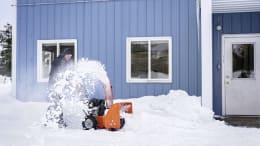 Lifestyle: Husqvarna® Schneefräse ST 124 Räumbreite 61 cm, 4,5 kW (6,1 PS)