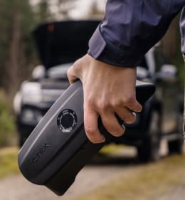 Produktbild: CTEK™ Batterieladegerät CS Free max. 20 A, integrierter Akku mit Aufbewahrungstasche, 40-462