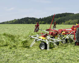 Produktbild: Pöttinger Heuwender Hit 4.54 Arbeitsbreite 5,40 m 4 Kreisel, Dreipunktanbau Heck