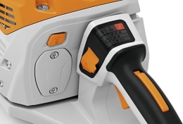 Produktbild: STIHL Akku-Kettensäge MSA 300 mit Bediengriff und Ölsensor-Anzeige