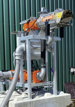 Lifestyle: Paulmichl Gülleseparator PM200 mit Beschickungspumpe