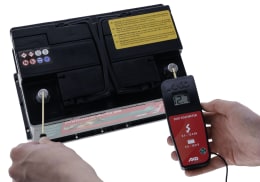 Produktbild: Ako Weidezaunprüfer Digital-Duo-Volmeter Messbereich Zaunspannung 500 bis 13.500 V, Batteriespannung 3 bis 18 V
