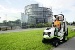 Lifestyle: ETESIA Aufsitzmäher Buffalo 124