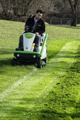 Produktbild: ETESIA Aufsitzmäher Bahia MKM