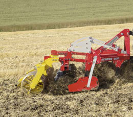 Lifestyle: Pöttinger Grubber SYNKRO 2-balkig Dreipunktanbau