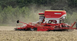 Lifestyle: Pöttinger Sämaschine Terrasem Fertilizer Classic