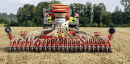 Lifestyle: Pöttinger Sämaschine Terrasem Classic