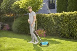 Lifestyle: GARDENA combisystem Streuwagen Streubreite 40 cm; 3 l Fassungsvermögen