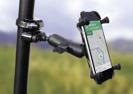Produktbild: RAM MOUNTS Verbinder mit C-Kugel und Smartphone-Halterung an Stange montiert