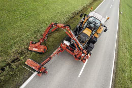 Lifestyle: Dücker Mähkombination MK 25-800 mit Böschungsmäher und Randstreifenmäher