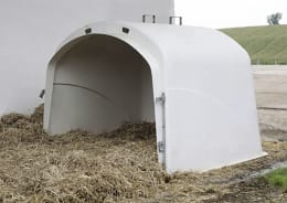 Lifestyle: KERBL Kälberiglu CalfHouse Premium XL für 5 Kälber, ohne Umzäunung, 14518