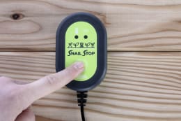 Produktbild: KERBL Stromgerät für Schneckenzaun SnailStop