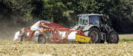 Lifestyle: Pöttinger Bandschwader Mergento VT 9220 Schwadablage mittig, seitlich, gezogen, Heck