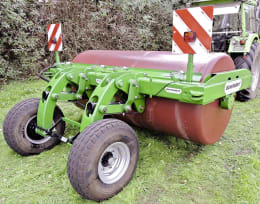 Produktbild: Düvelsdorf Wiesenwalze Green Roller Classic, mit Fahrwerk gebremst, Zugdeichsel